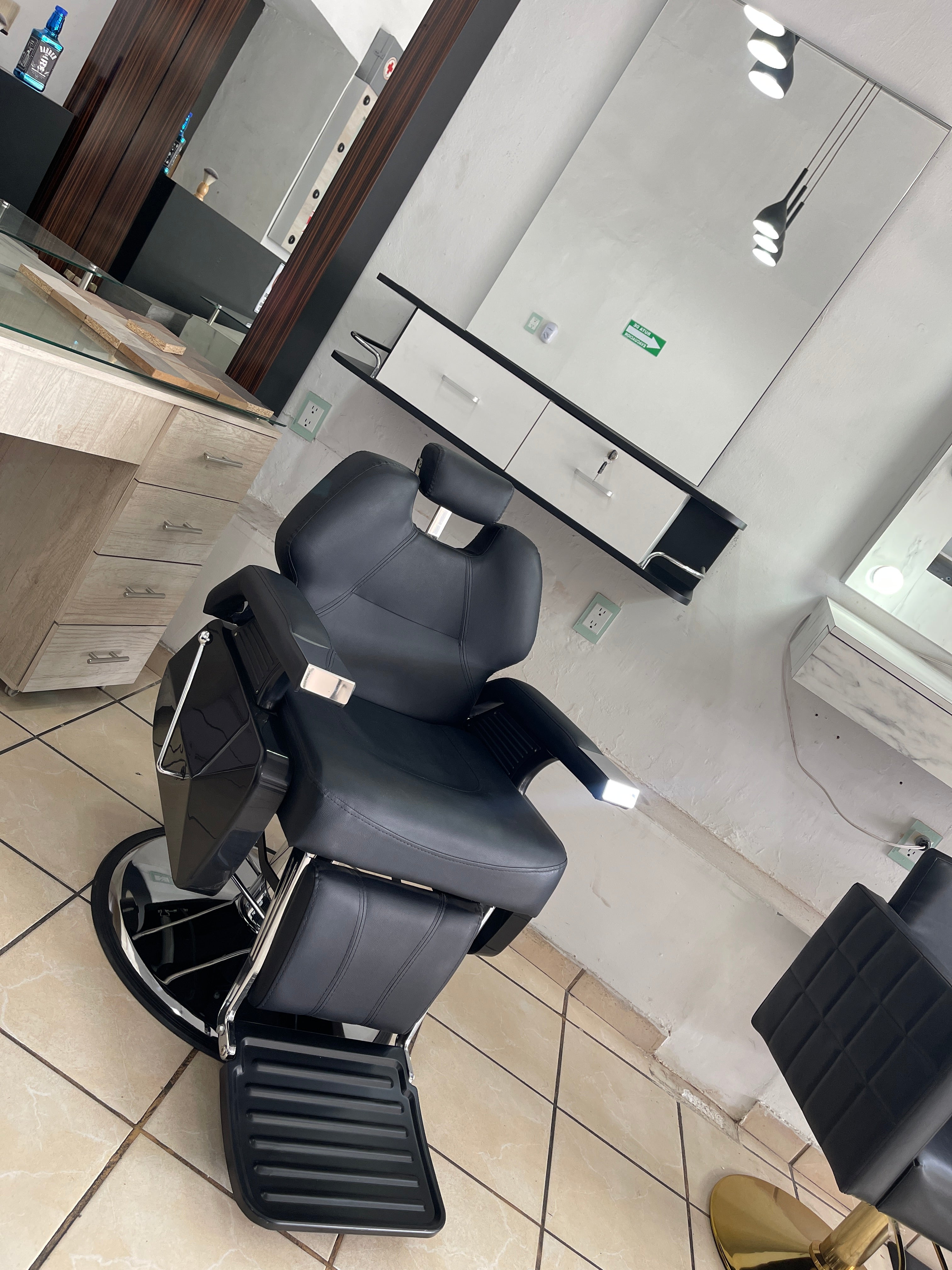 Silla para barbería Lugo NACIONAL